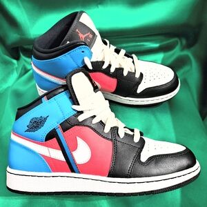 Air Jordan 1 Mid "Tri-Color Ribbons" Size 7y
